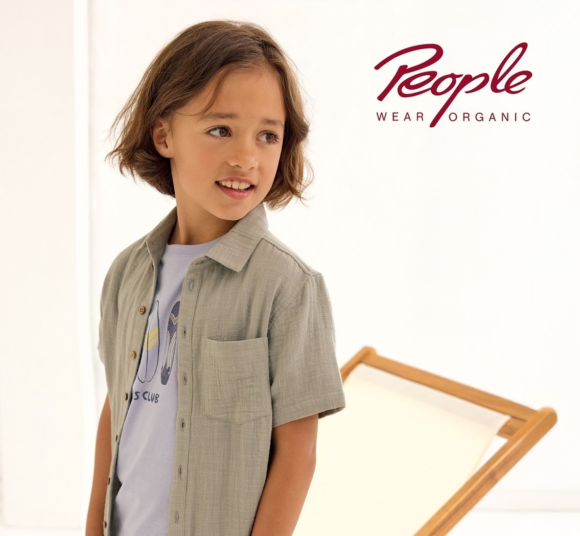 People Wear Organic Hemd Musselin khaki + T -Shirt Surf hellblau + Shorts Frotee blau